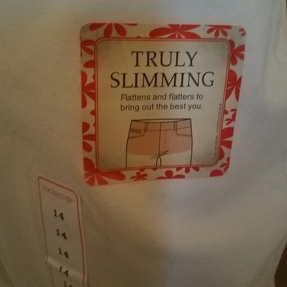 White Capri Dockers - Picture 13 of 13